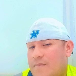 Meet your Posher, Cesar